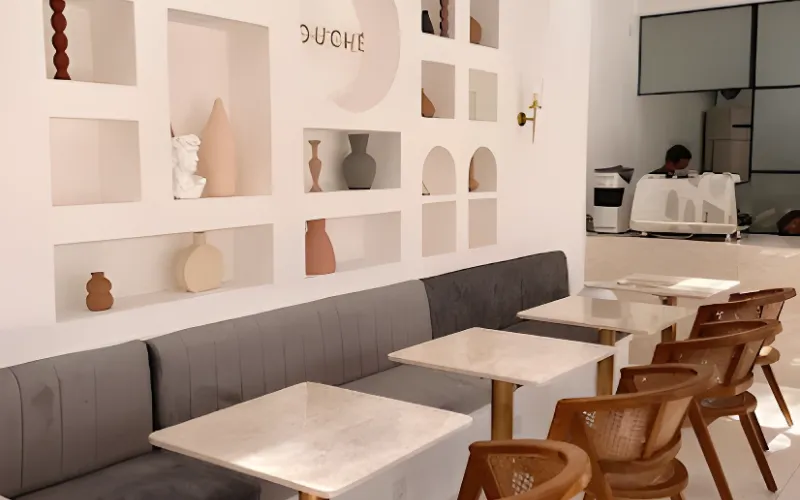 Touché Cafe & Restaurant